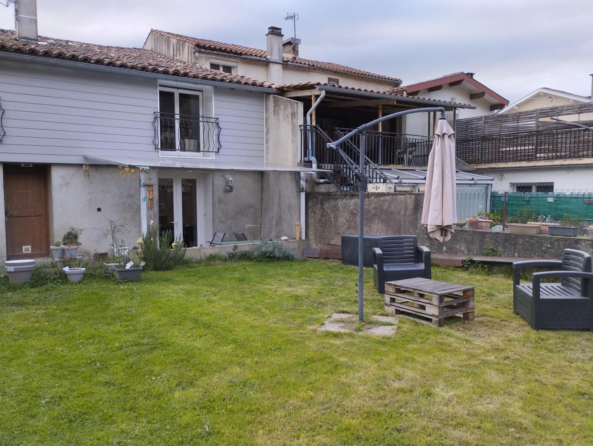 Le Petit Nid Apartment Montgaillard  Exterior photo